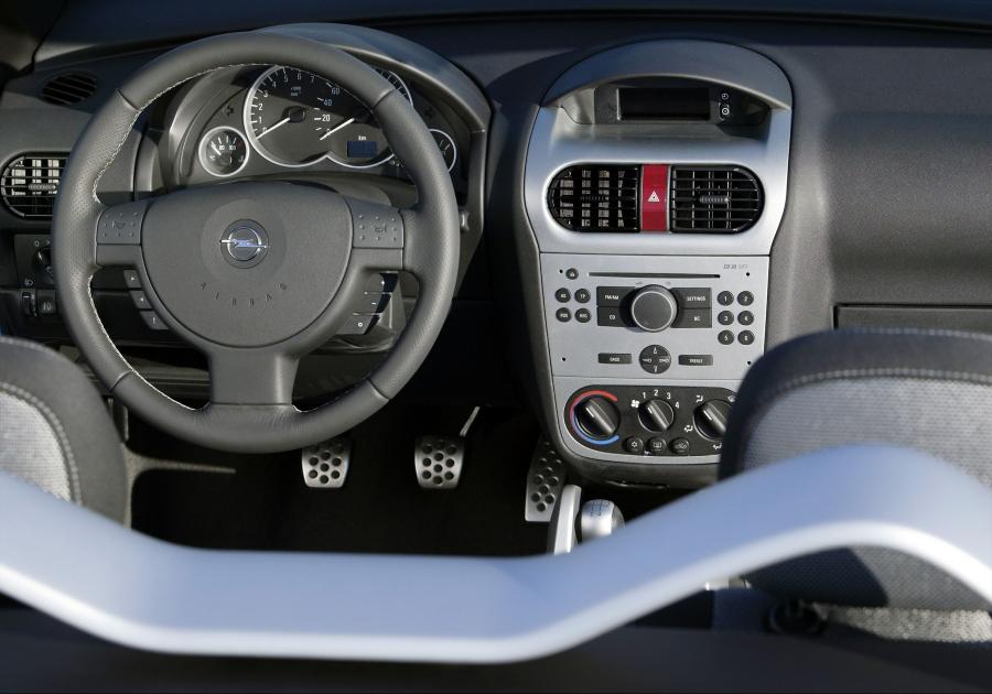  Opel Tigra Twin Top 2004 года  (фото 122 из 142)